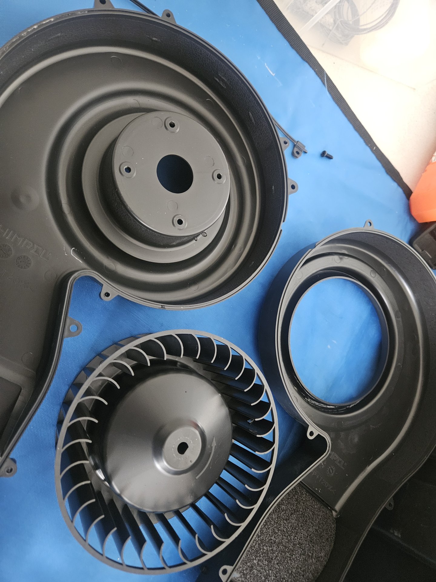 디자인클린 가전청소 - 환풍기 완전 분해 세척 부품